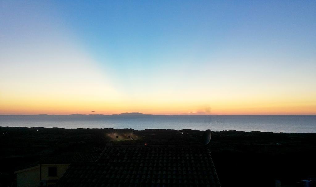 Gf Apartments Li Seddi Badesi Buitenkant foto